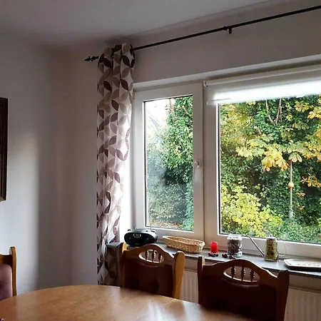 Knurrhahn, Eg, Dengler Apartament